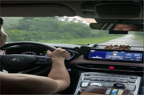 Trải nghiệm tour trekking cùng Trúc Lâm Anh