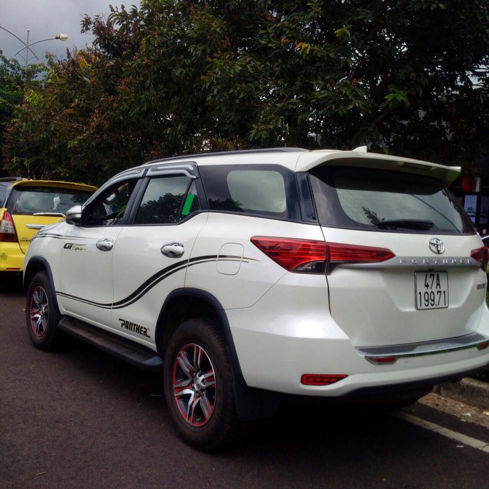 THUÊ XE TỰ LÁI 7 CHỖ FORTUNER - SỐ SÀN