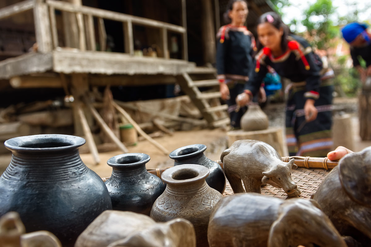 HÀNH TRÌNH NGÀY 2 - THAM QUAN BUÔN LÀNG MNONG - THƯỞNG THỨC CAFE